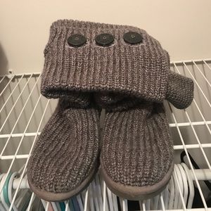 Gray Ugg Crochet Classic Cardy Boots sz 8